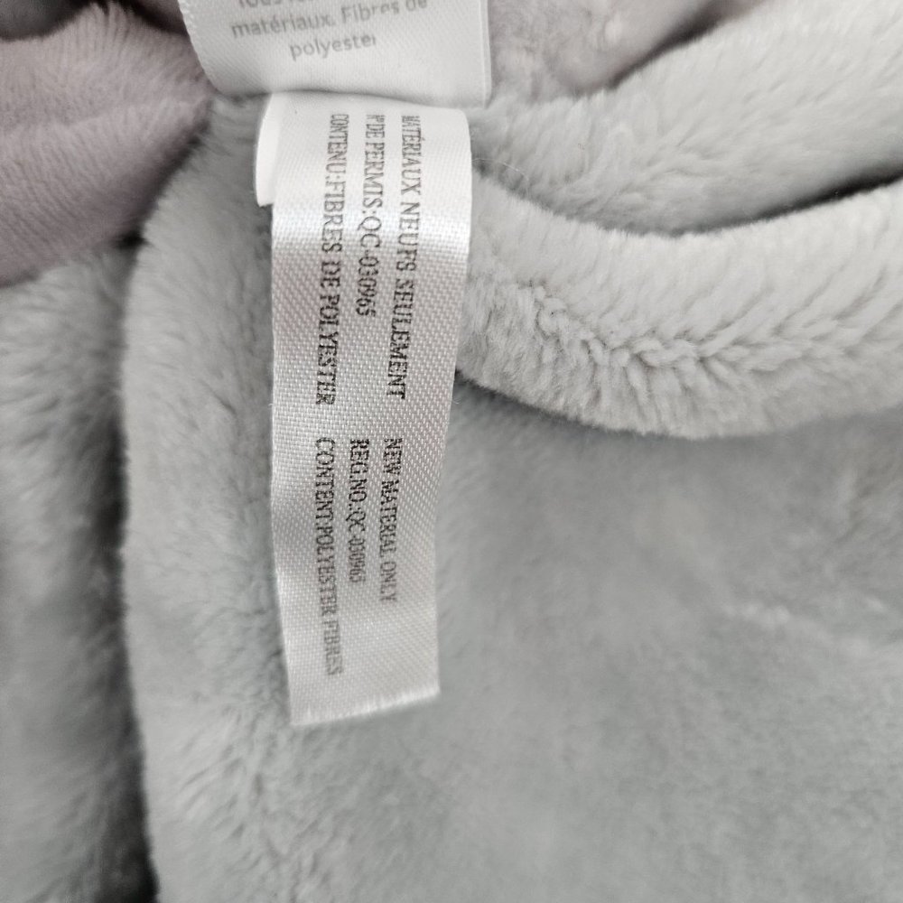 Carters Elephant Plush Lovey Gray Satin Edge and Back Security Blaket 2020 - Picture 10 of 10